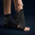 ArchEase™ Plantar Fasciitis Compression Sleeves fit and operation detail